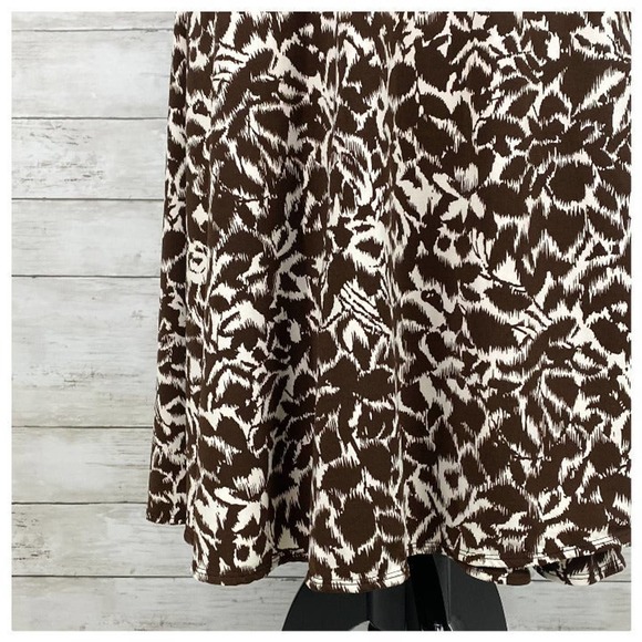 BCBG MaxAzria Comfy Wrap Dress - Picture 4 of 12